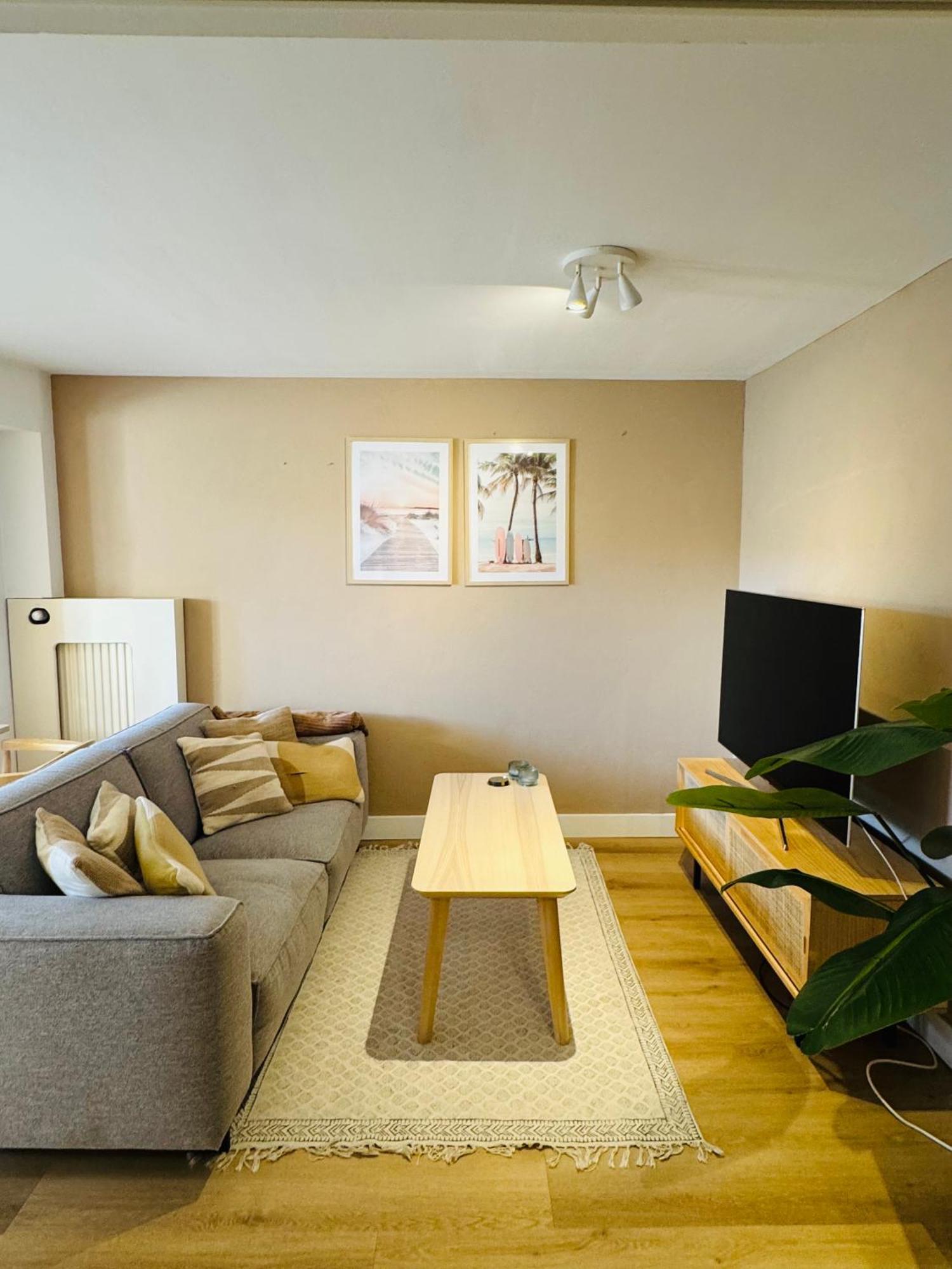 Hello Noordwijk - Souterrain Hoogwakersbosstraat 6 Apartment Exterior photo